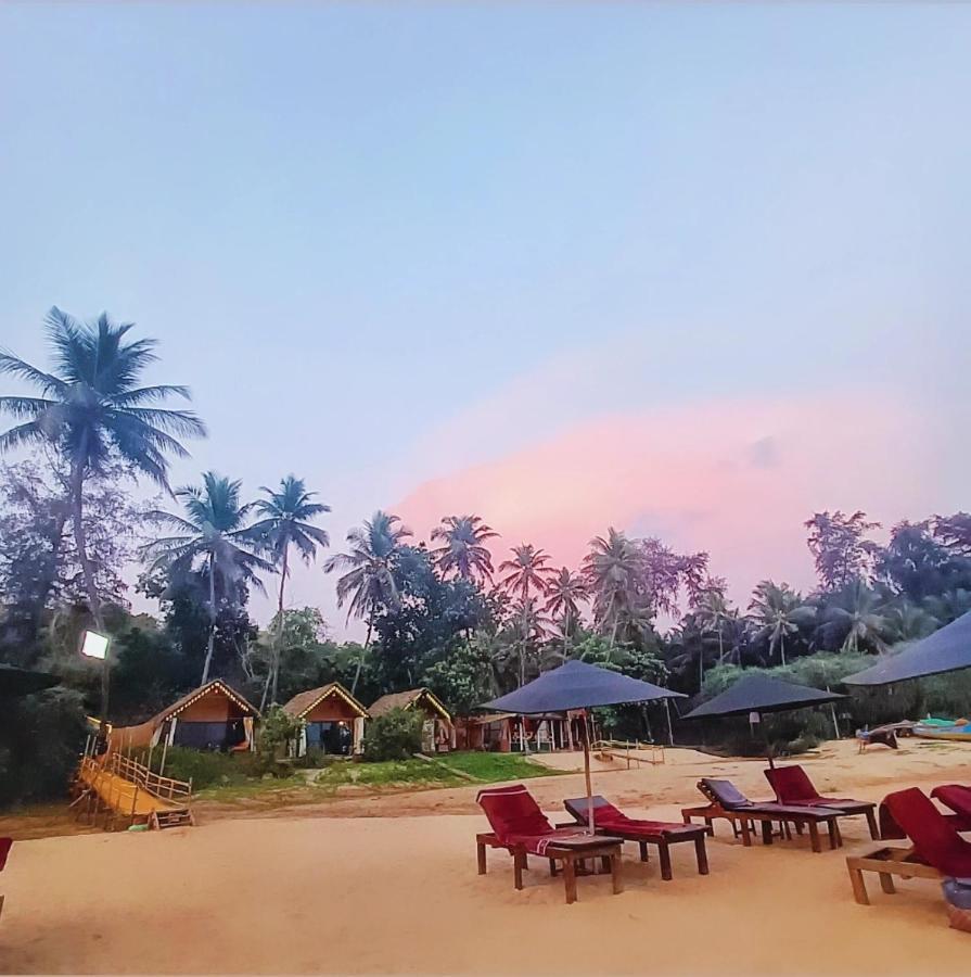 Nada Brahma Patnem Beach エクステリア 写真