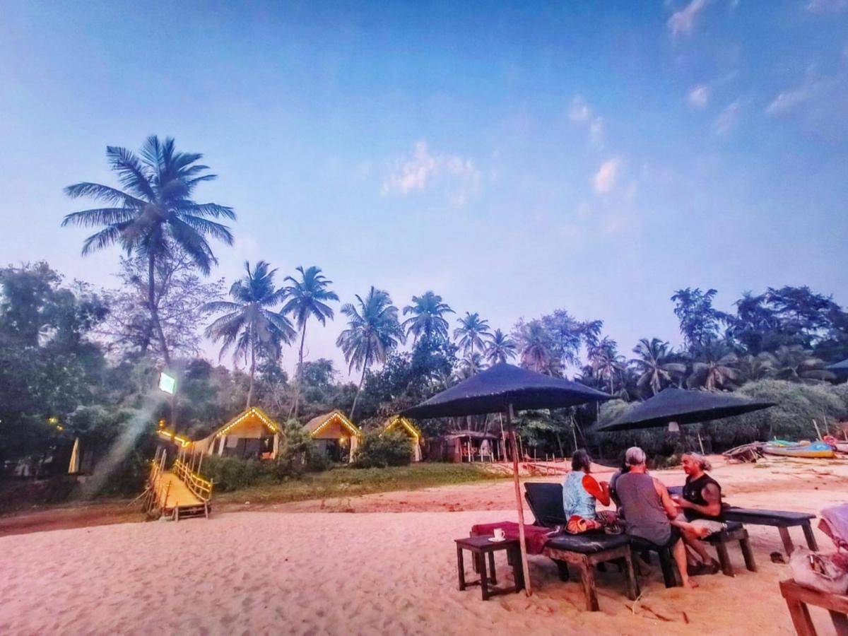 Nada Brahma Patnem Beach エクステリア 写真